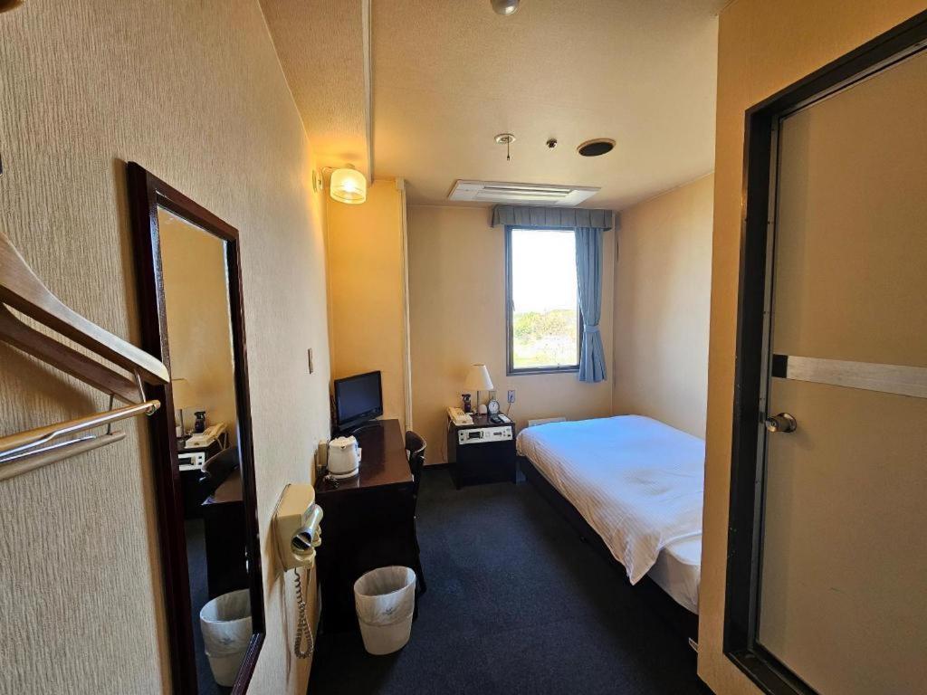 Royal Hotel Uohachi Тойота Екстериор снимка